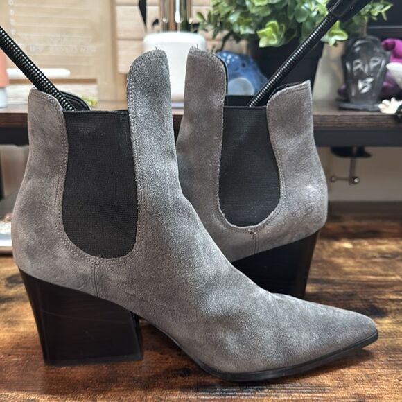 Kendall & Kylie Gray suede heeled booties size 7 - Picture 6 of 11